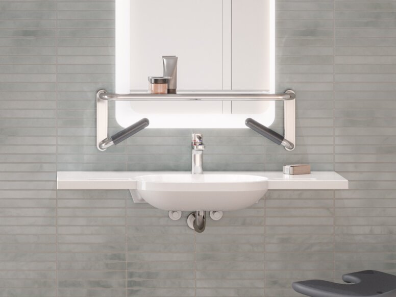 HEWI liftsysteem antraciet Barrièrevrije zorgbadkamer met wastafel en doucheruimte